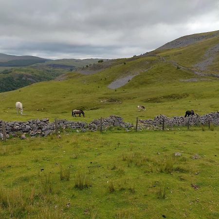 Pentre Riding Stables Hotel Abercraf ภายนอก รูปภาพ