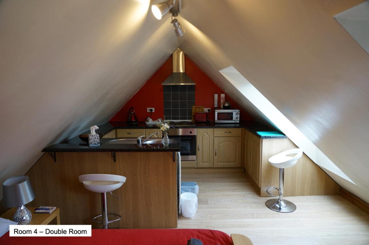 Pentre Riding Stables Hotel Abercraf ภายนอก รูปภาพ
